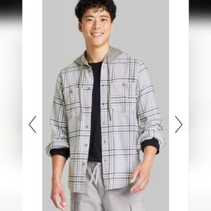 Original Use Men’s Gray Plaid Hooded Button-Up Shirt Size Large